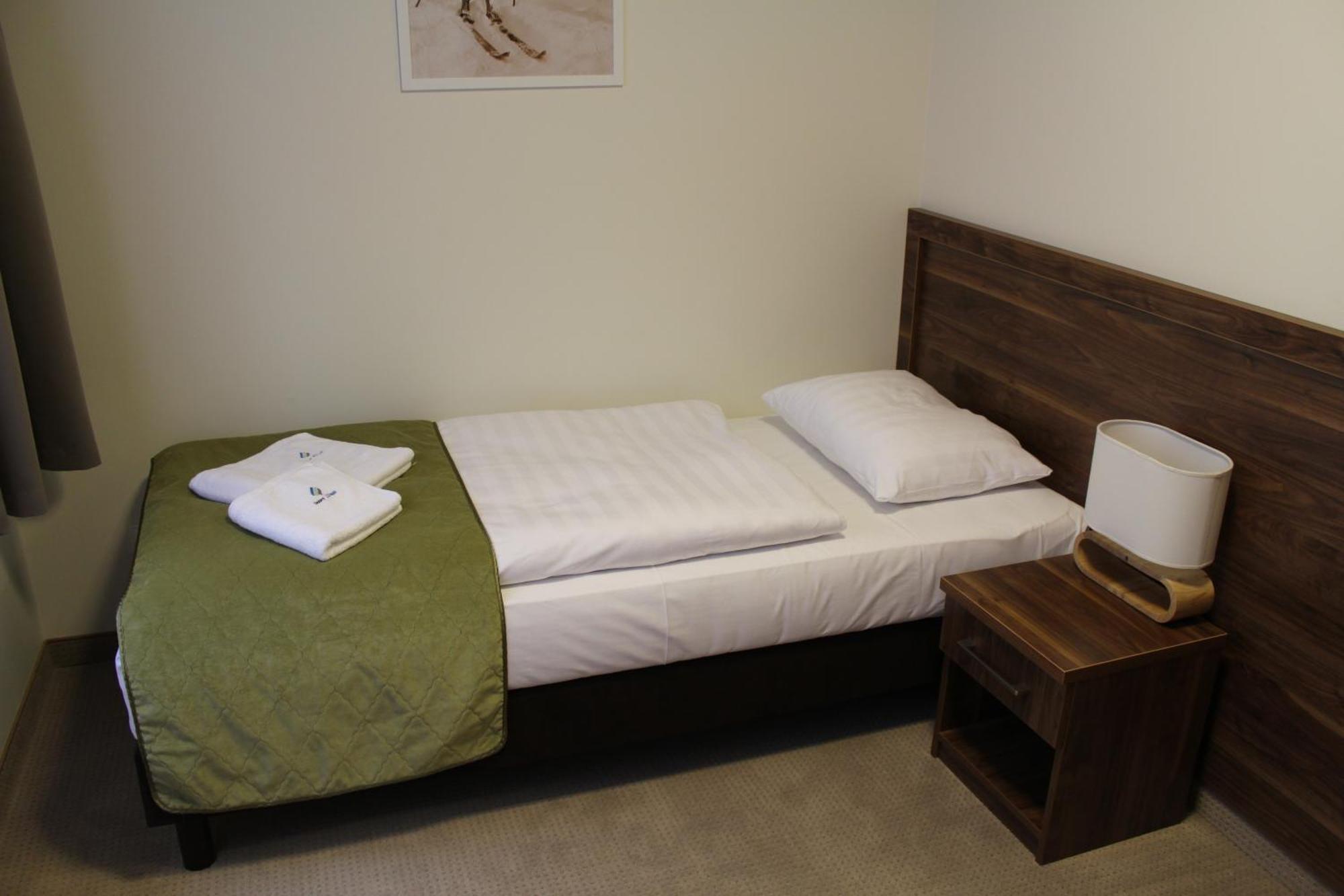 Hotel Dobry Klimat ชกลาร์สกา ปอเรมบา ห้อง รูปภาพ