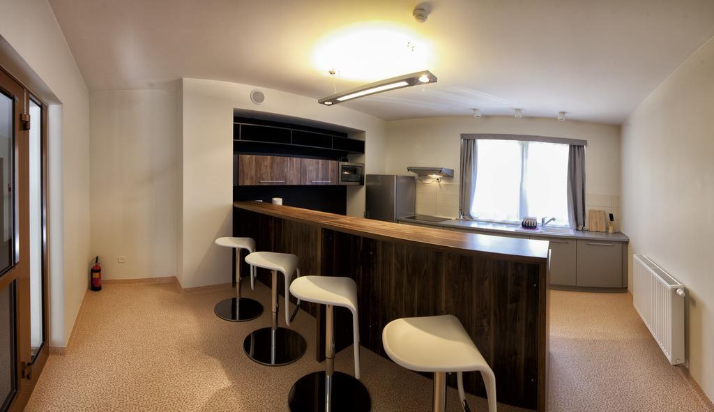 Hotel Dobry Klimat ชกลาร์สกา ปอเรมบา ภายนอก รูปภาพ