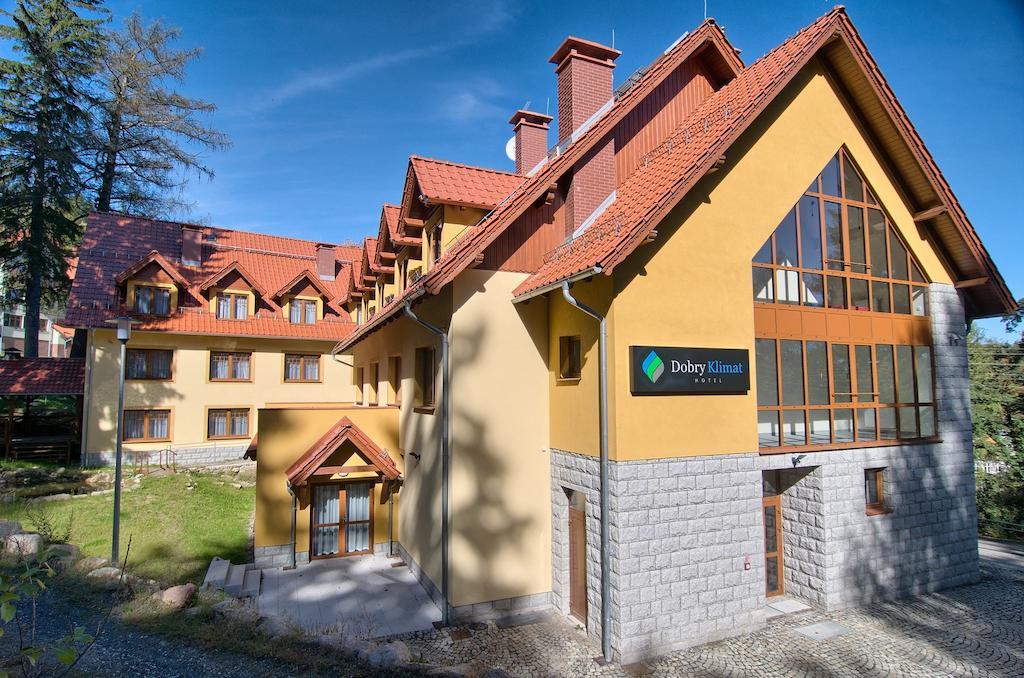 Hotel Dobry Klimat ชกลาร์สกา ปอเรมบา ภายนอก รูปภาพ